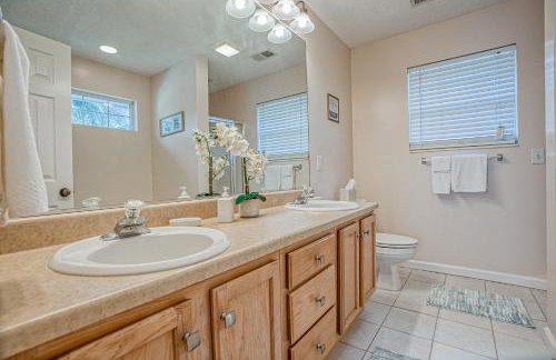 Three Bedrooms - Golf Cart and Amenity Cards Available - Foto 29