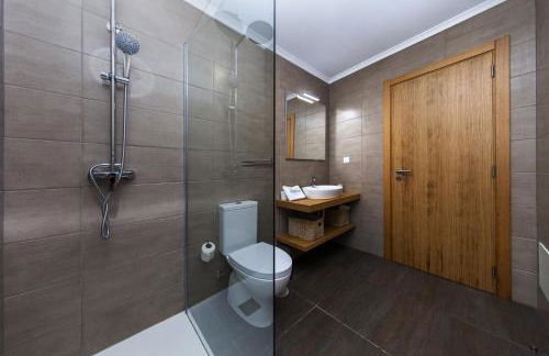 D13 - Eiras Velhas Holiday House in Almádena - Foto 40