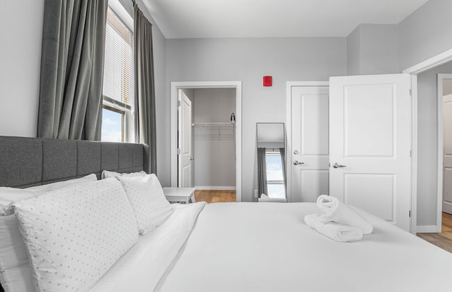 Furnished Apartments near Encore Boston - Photo 31