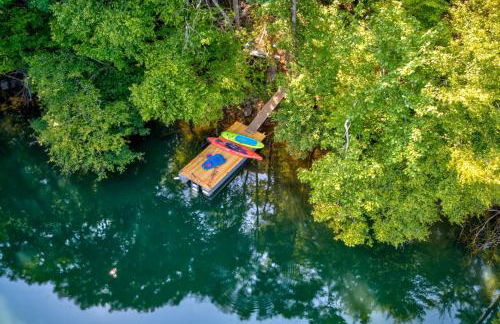 Lakefront Murphy Getaway with Deck, Dock and Kayaks! - Foto 2