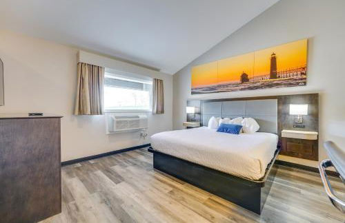 WFH-Friendly Studio Near Lighthouse Beach! - Foto 12