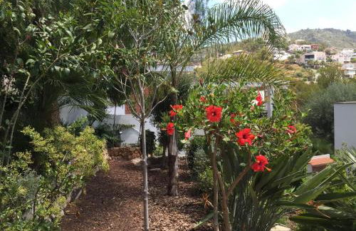 Entire villa with pool, ocean & mountain views - Foto 33