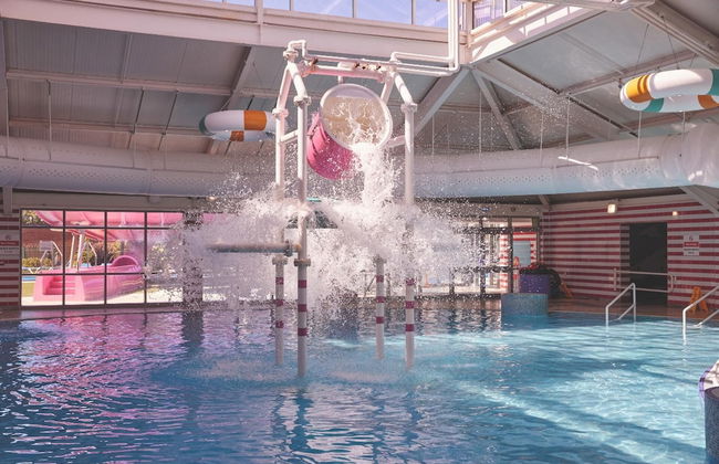 3 Bed Caravan - Near Beach, 5 Star Reviews, Wifi - Photo 10