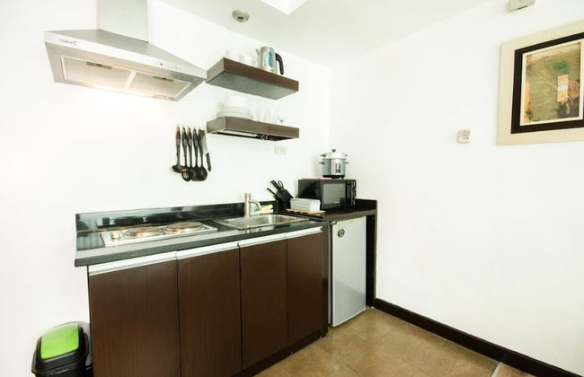 Lancaster Hotel by Central Flats - Photo 12