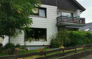 Ferienwohnung-Ameisenhardt - Foto 1