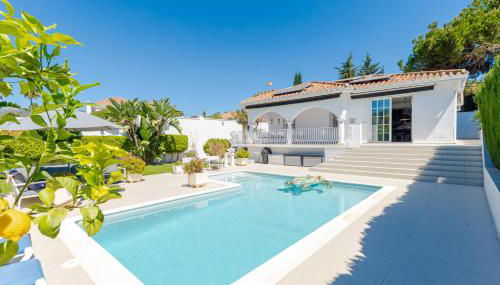 Modern villa with Heated Pool & BBQ Next to the Beach - Foto 3