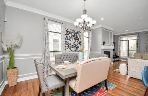 3BR 3Ba Upscale Luxury Home in The Heights - Foto 15