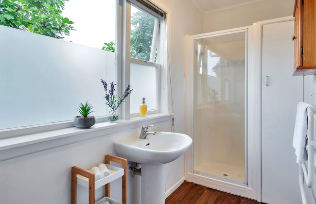 Sunny Grey Lynn Holiday Home - Foto 18