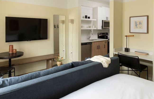 Mint House Nashville - Marathon Village - Photo 4