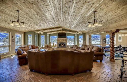 Mountain Views Retreat - Photo 2