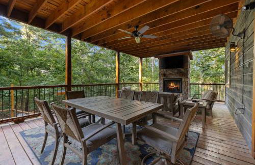 Cozy Cabin with Hot Tub, Fire Pit and Arcade Games - Foto 11