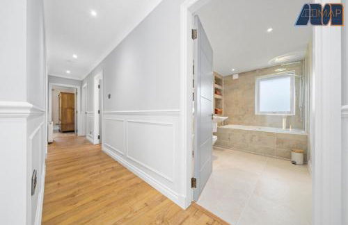 Large Family Home with Hot Tub or Jacuzzi, Log Burner - Foto 56