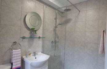 Frontview Cottage - Two Bedroom - Sleeps 6 guests - Foto 12