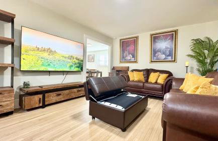 Iconic 2BR Bungalow, Short Walk to SJSU, with Parking - Foto 12