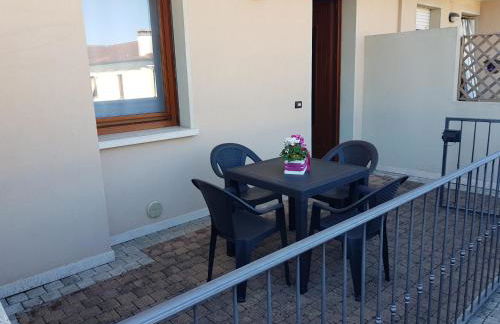 OTB Italia 2 - Alloggio accogliente tra Venezia e Treviso con 2 Terrazze e Posto auto Coperto - Foto 5