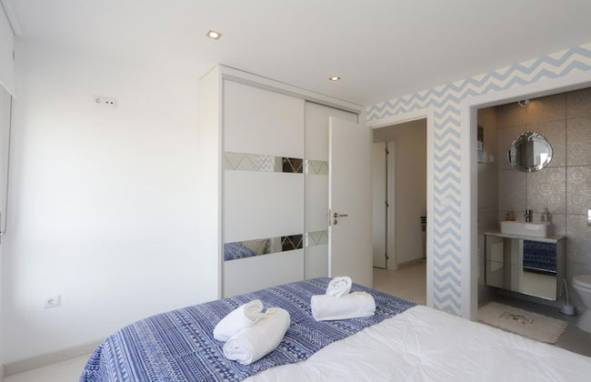 Figueira Beach Vibes Apartment - Photo 15