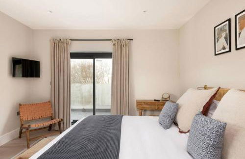 Brockview House - Eco 4 bed - Photo 16