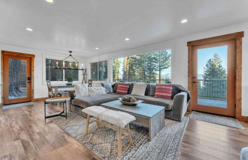 Cozy Carnelian Bay Vacation Rental with Lake Views - Foto 1