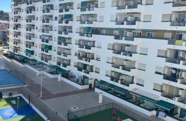 APARTAMENTO NUEVO CÉNTRICO en PRIMERA Línea de playa con vistas al Mar, Piscina, aire acondicionado y wifi - Foto 25