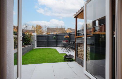 2 Bedroom Home with Garden and Free Parking - Foto 40