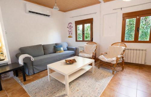 2 Private Abodes in One Magnificent Villa! - Foto 8