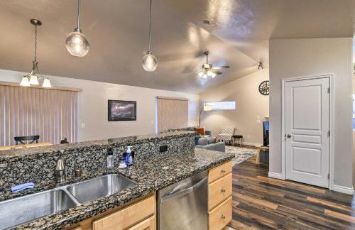 Cozy Anchorage Townhome Less Than Half Mile to Jewel Lake! - Foto 10