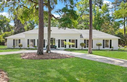 NEW! The White House, with 2 King Ensuites close to Parris Island and Downtown - Foto 1