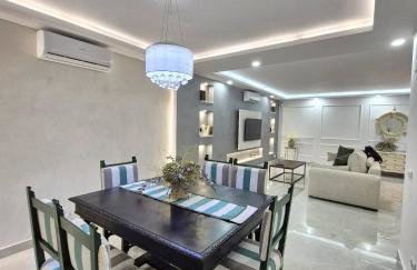 Happy Travel Marbella Renovated Duplex - Photo 1