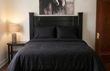 Family Friendly Upper Flat Minutes from Downtown, LCA & Ford Field - Foto 1