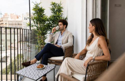 FLORIT FLATS - LUXURY Apartment with Balcony - 4 Guests - City Centre - Foto 1