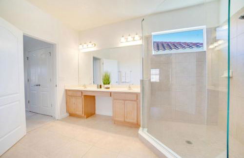 Sunny Villa, 6bd, 5ba, South facing pool and hot tub - Foto 36