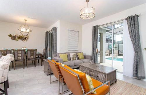 Luxurious Décor 4 Bd w/ Pool Close to Disney 4820 - Photo 30