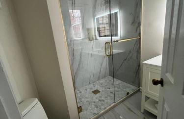 Luxe Central Suburban Retreat - Foto 20