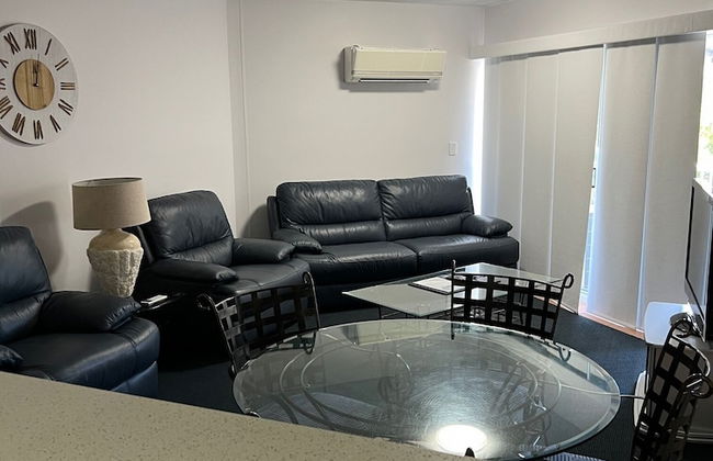 White Crest Apartments - Foto 49