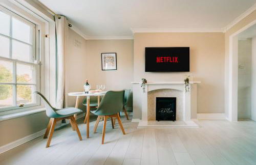 London's Great Escape 2 Bed Flat - Foto 24