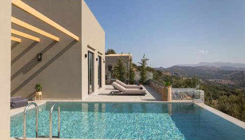 Eforasis Villas, with Heated Spa Whirlpool, by ThinkVilla - Foto 2, sunbed