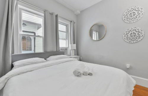 The Maverick Downstairs - Lux Apartment - Free Parking - 2 Miles From Airport & Downtown Boston - Foto 10