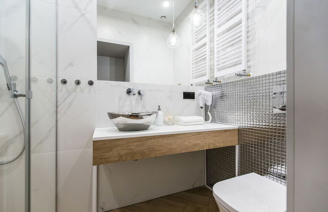 Homewell Boutique Apartments - Photo 35