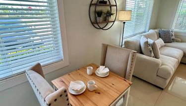 2 min walk to beach with free parking at Lauderdale 17-1 - Foto 5