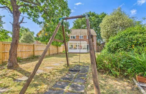 Rockford Cottage 3 Bed Modern New Forest House with Garden - Foto 6