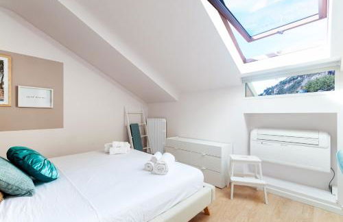 The Lake Suite Fiumelatte - Lake front apartment - Foto 27