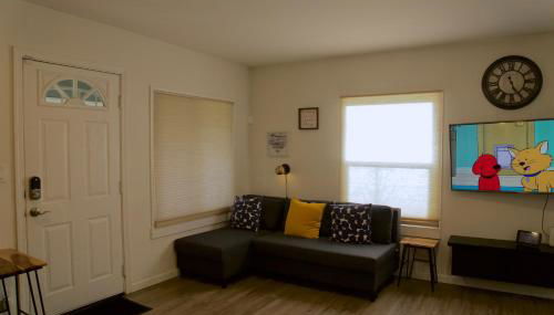 Cozy Home Conveniently Located with King Bed - Foto 5