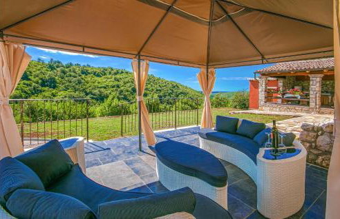 2 Bedroom Beautiful Home In Labin - Foto 2