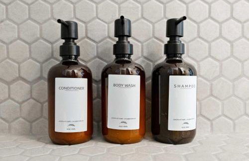 New Elmhurst Gem - Game Room & Amazing Yard - Foto 28