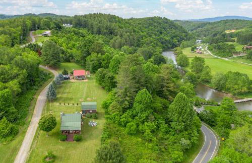 Pet Friendly NC Cabin with Views & Hot Tub - Foto 24