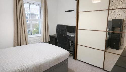 2 Bed Flat - Close to airport & station - Foto 4