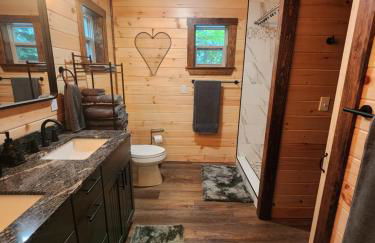 Family Friendly Lakefront Cottage, Ambajejus Lake - Foto 15