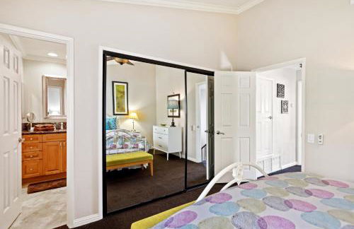 Sunkist at 411 - Walking Distance to Downtown PS - Foto 52