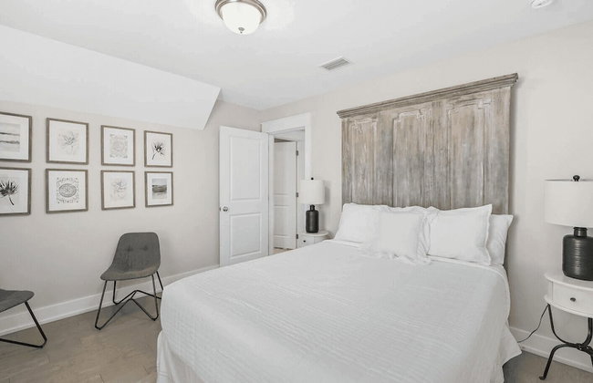 Nacho Beach House by Avantstay Inlet Beach Sleeps 10 + Pool - Photo 63