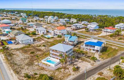 Dream Chaser-Private Pool-Hot Tub-Pets-Directly across from boardwalk to beach - Foto 51